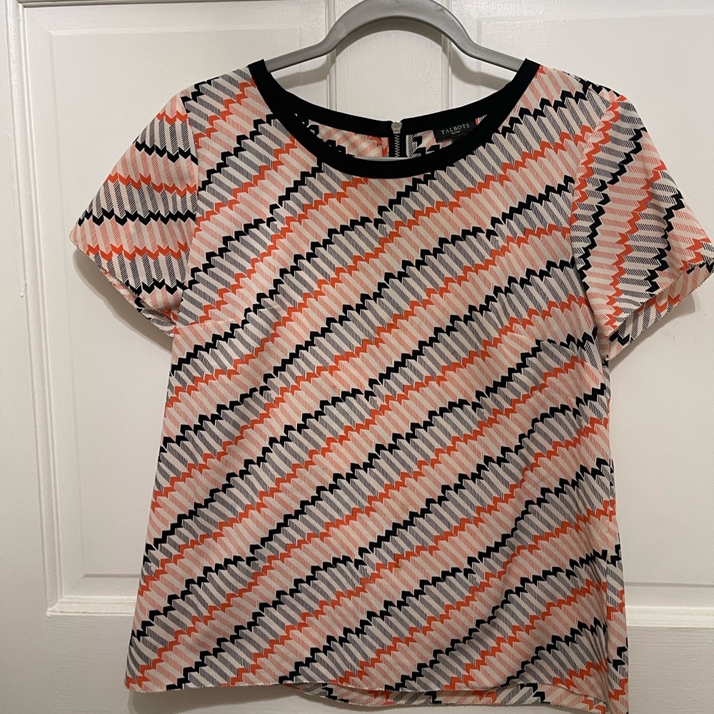 Excellent used condition Talbots womens size 6 petite Short sleeve blouse